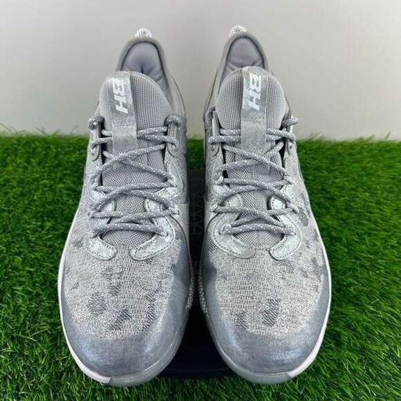 Under Armour Harper 8 Low ST Men Size 12 Gray White Hybrid Baseball Cleats NEW - Picture 3 of 8